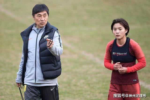 FIBA三人篮球社交平台分享精彩瞬间